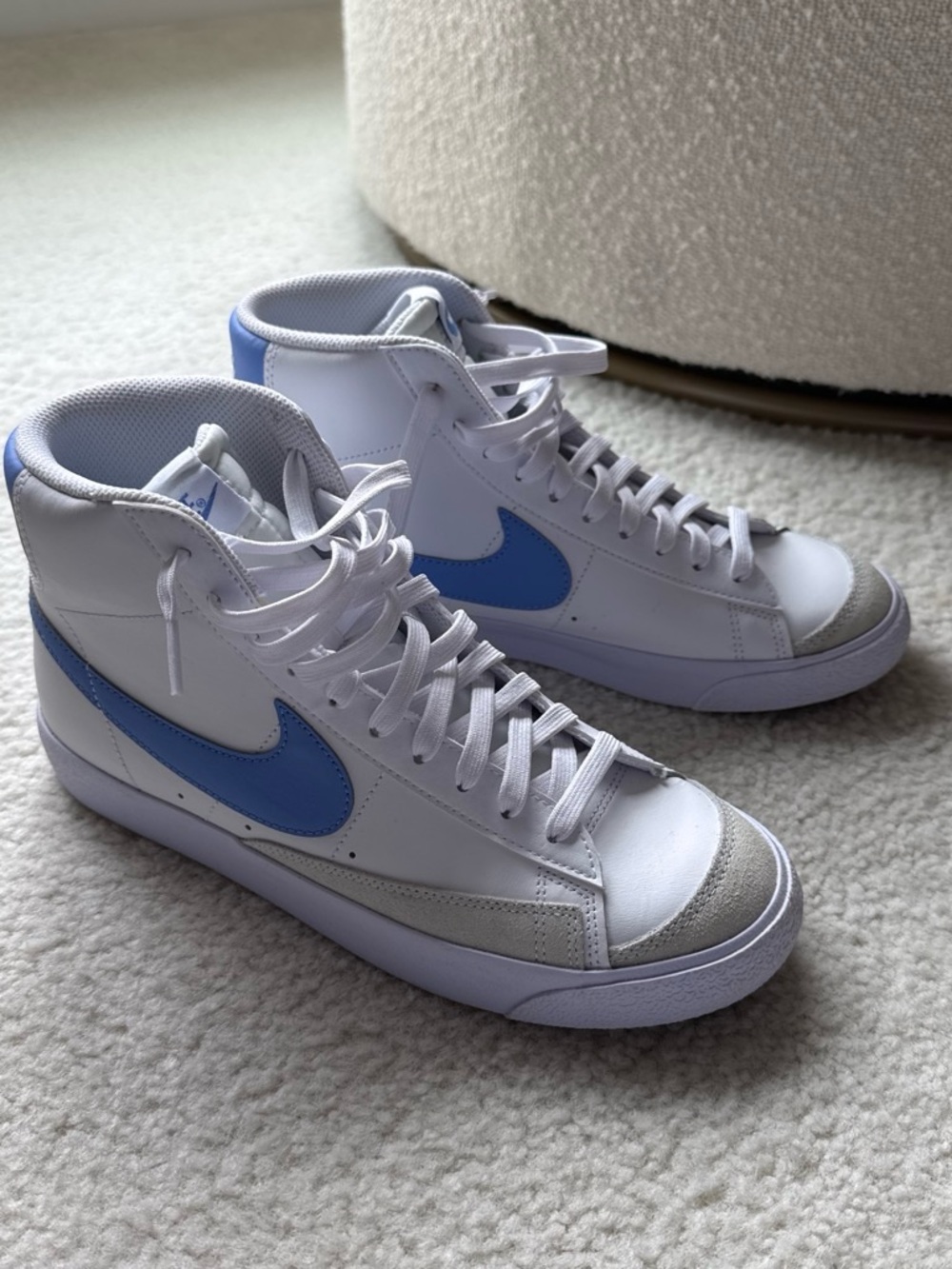 Nike High-Top Sneakers in White with Light Blue Swoosh